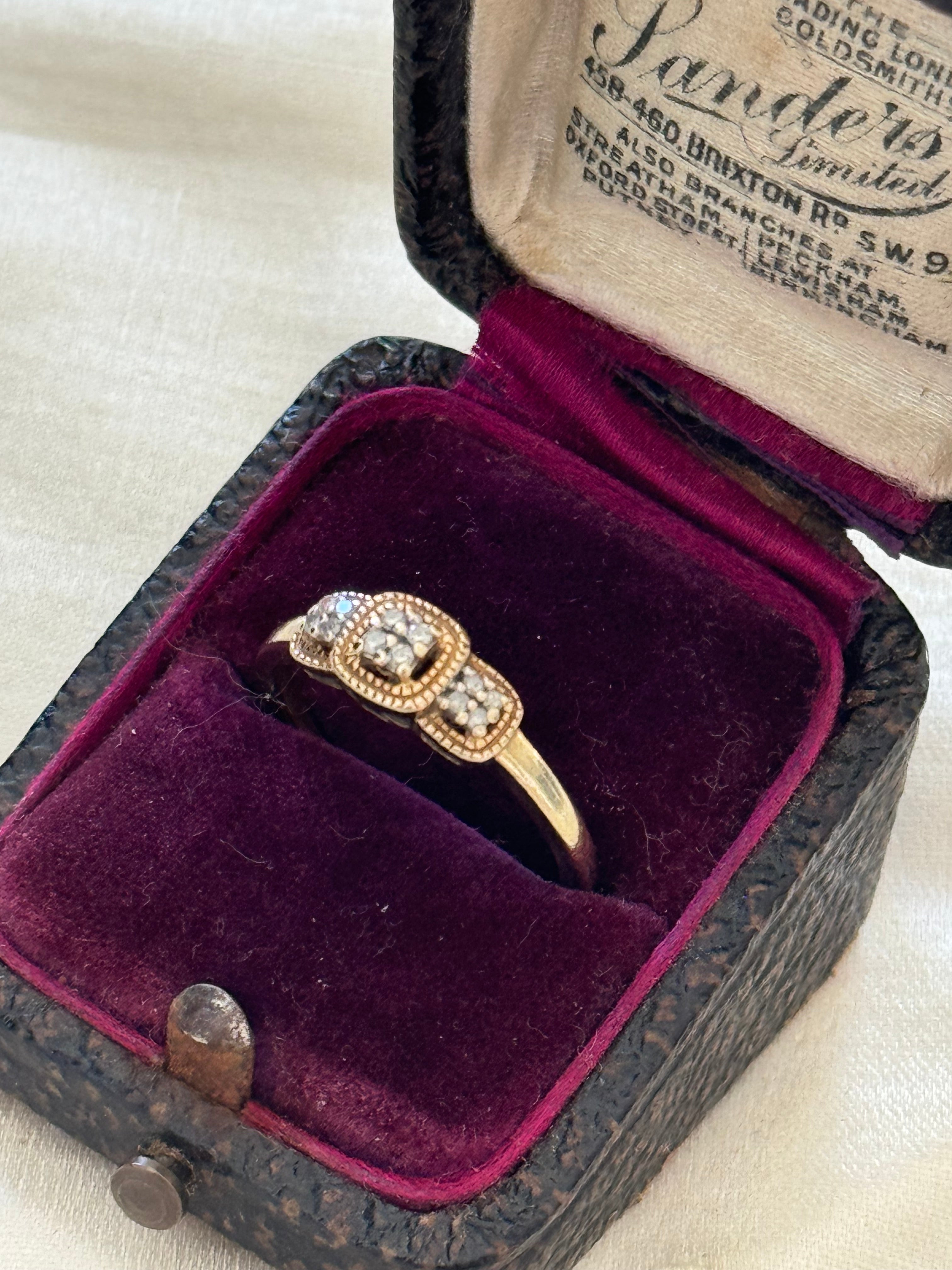 9ct Yellow Gold Diamond Ring Dainty Stylish Bling!