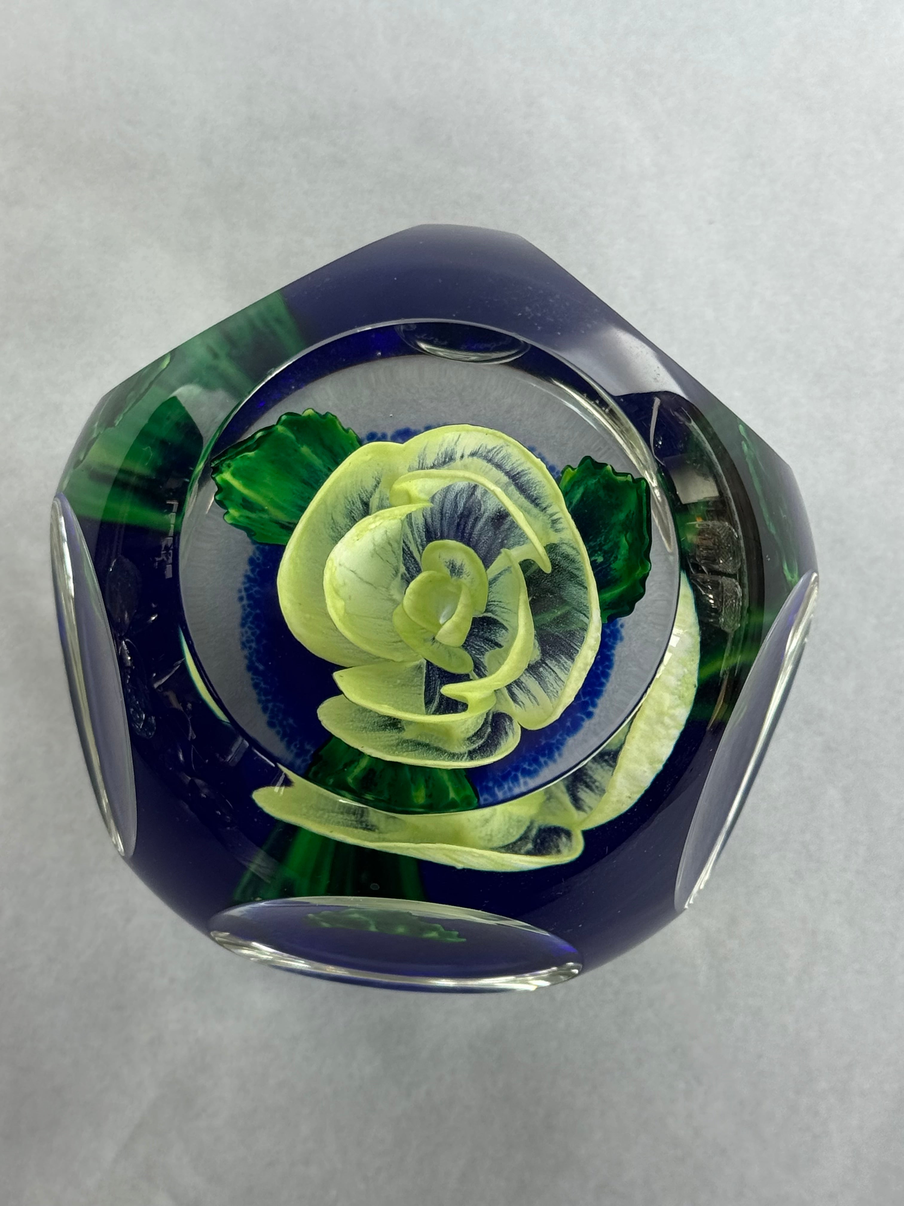 Scottish Borders Art Glass Rose paperweight