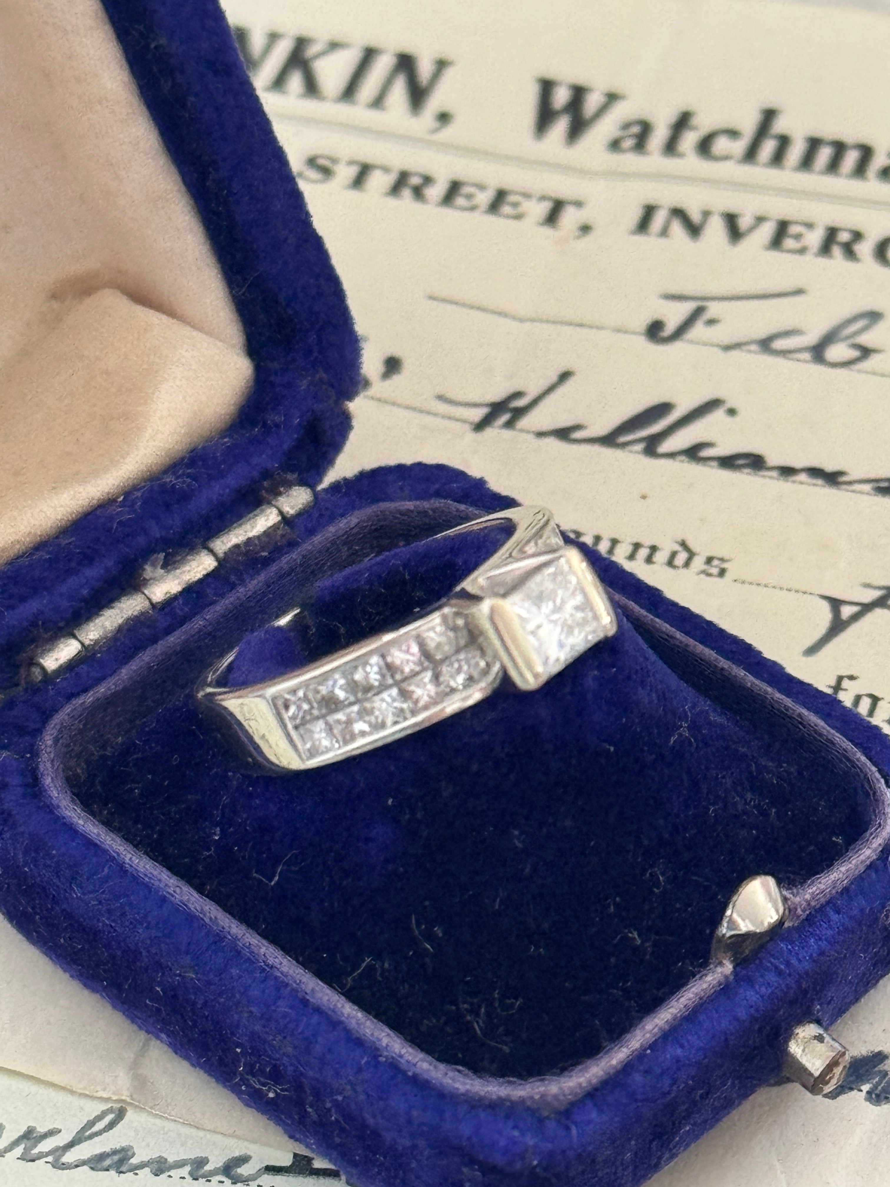 Exquisite 18ct White Gold & Diamond Solitaire Ring – 1.25ct Total