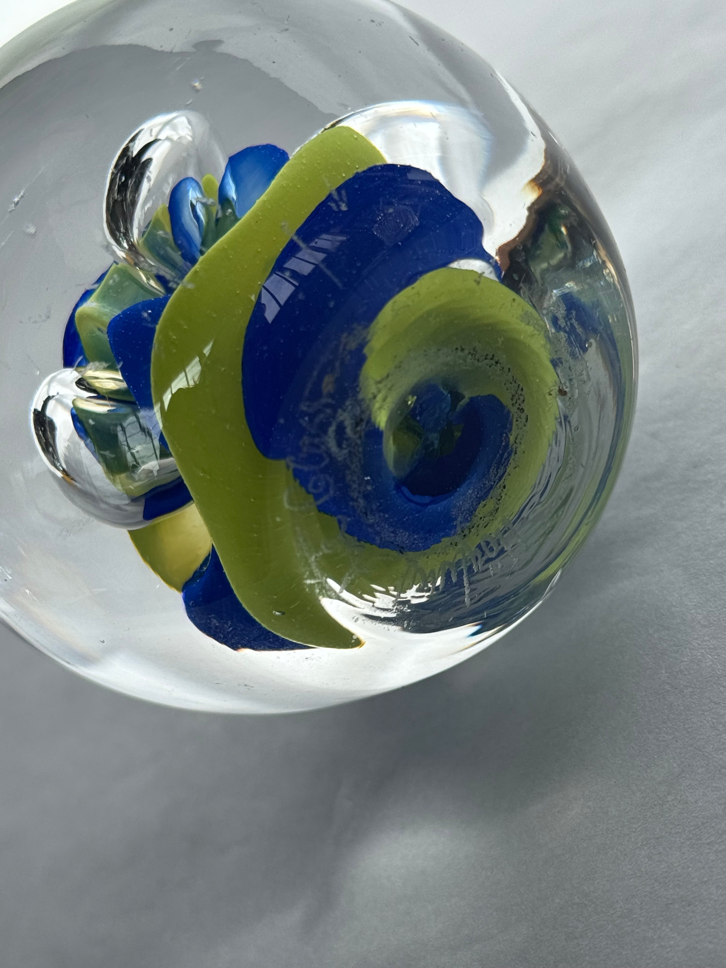 Hoglund Glass Paperweight Lime & Blue Twist