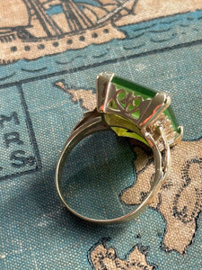 Art Nouveau 9ct Yellow Gold – Pounamu Ring Size Q1/2