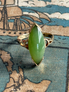Vintage 9ct Yellow Gold – Pounamu Ring Size M
