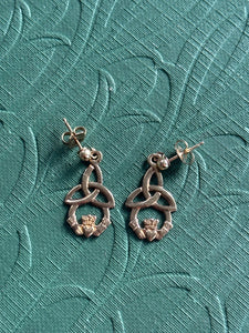 9ct Yellow Gold Claddagh Earrings - Beautiful 1.41g