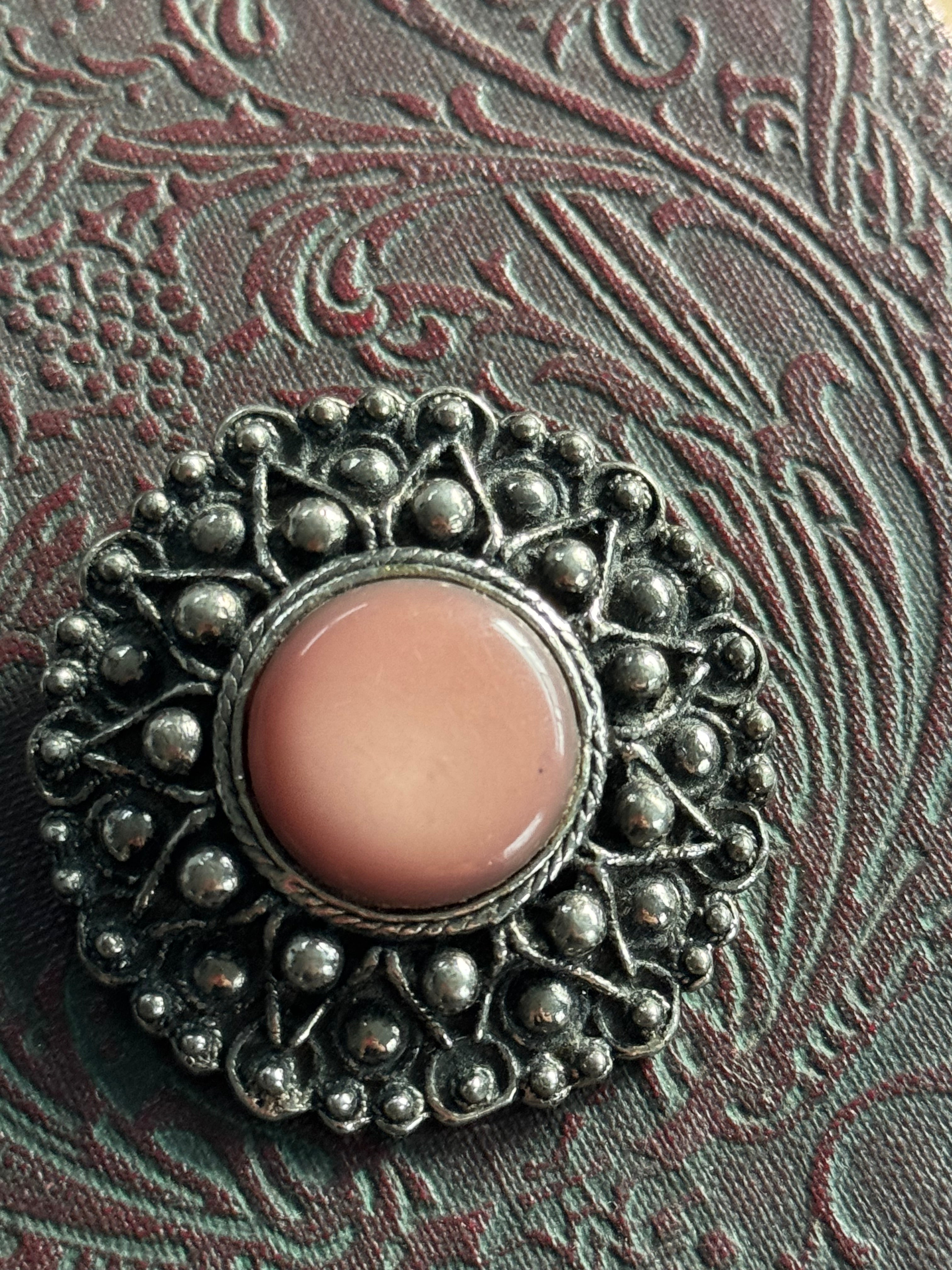 Arts & Crafts Brooch Round Beauty
