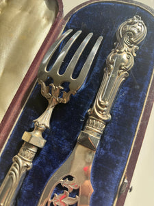 Beautiful Boxed Fish Server Set EPNS