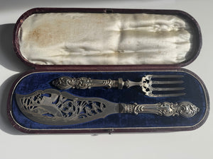 Beautiful Boxed Fish Server Set EPNS