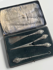 Beautiful Shoe & Glove set Sterling Silver handles