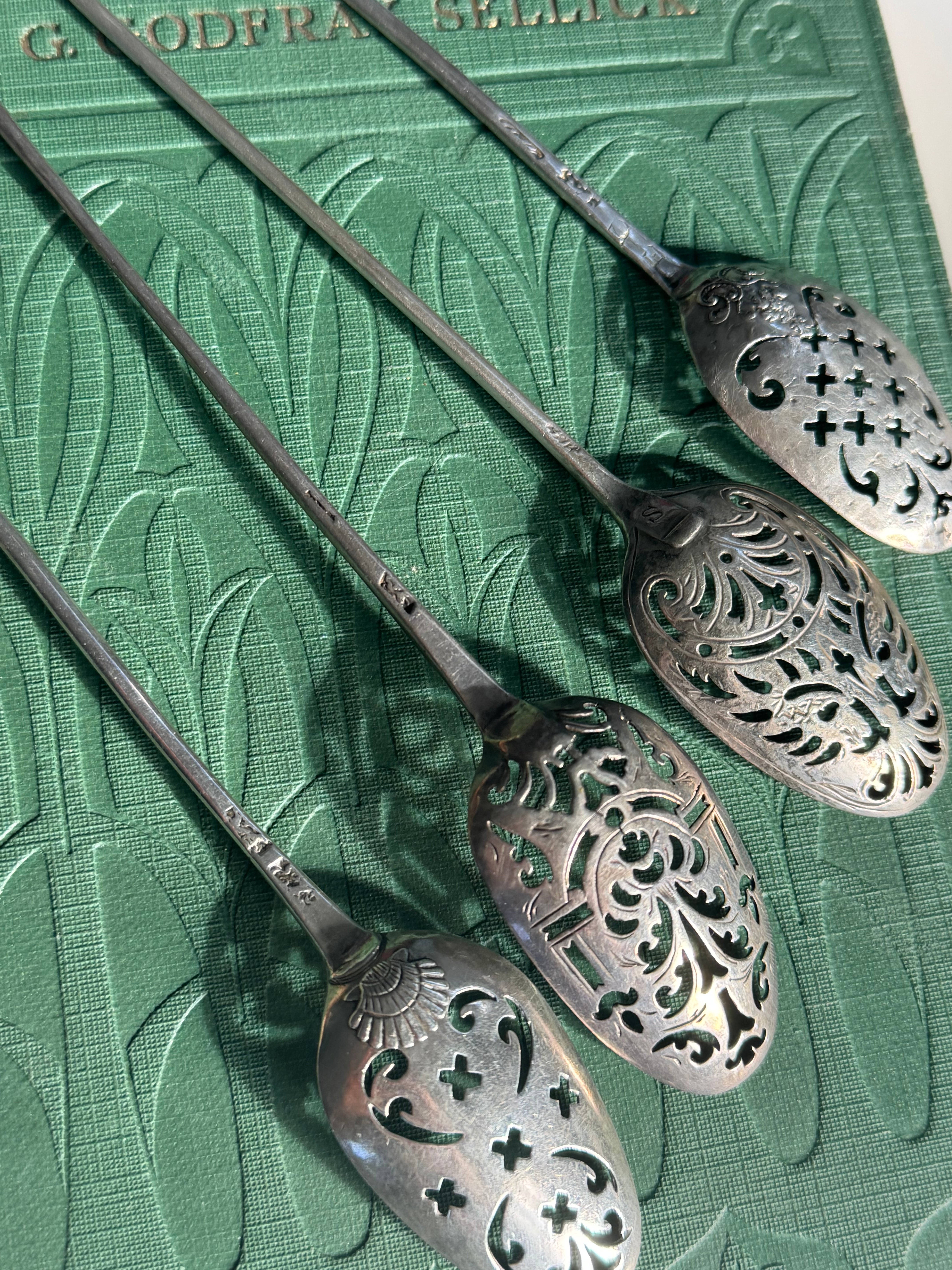 Georgian Four Mote Spoons 31.56g
