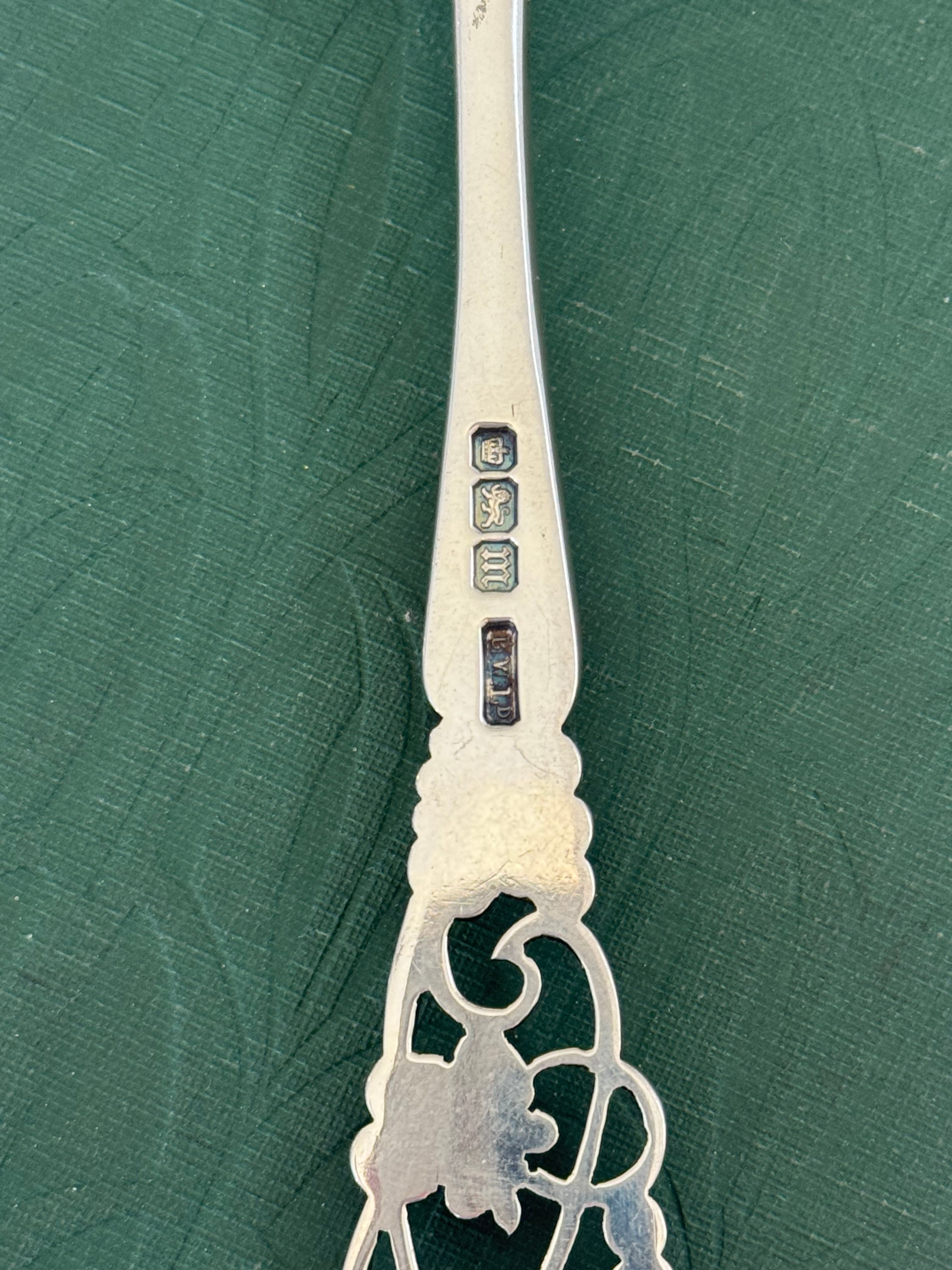 Sterling Silver spoon 1904 56.79g