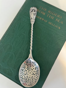Sterling Silver spoon 1861 38.60g