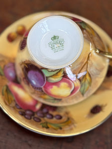 Aynsley Bone China England Bell N Brunt Duo
