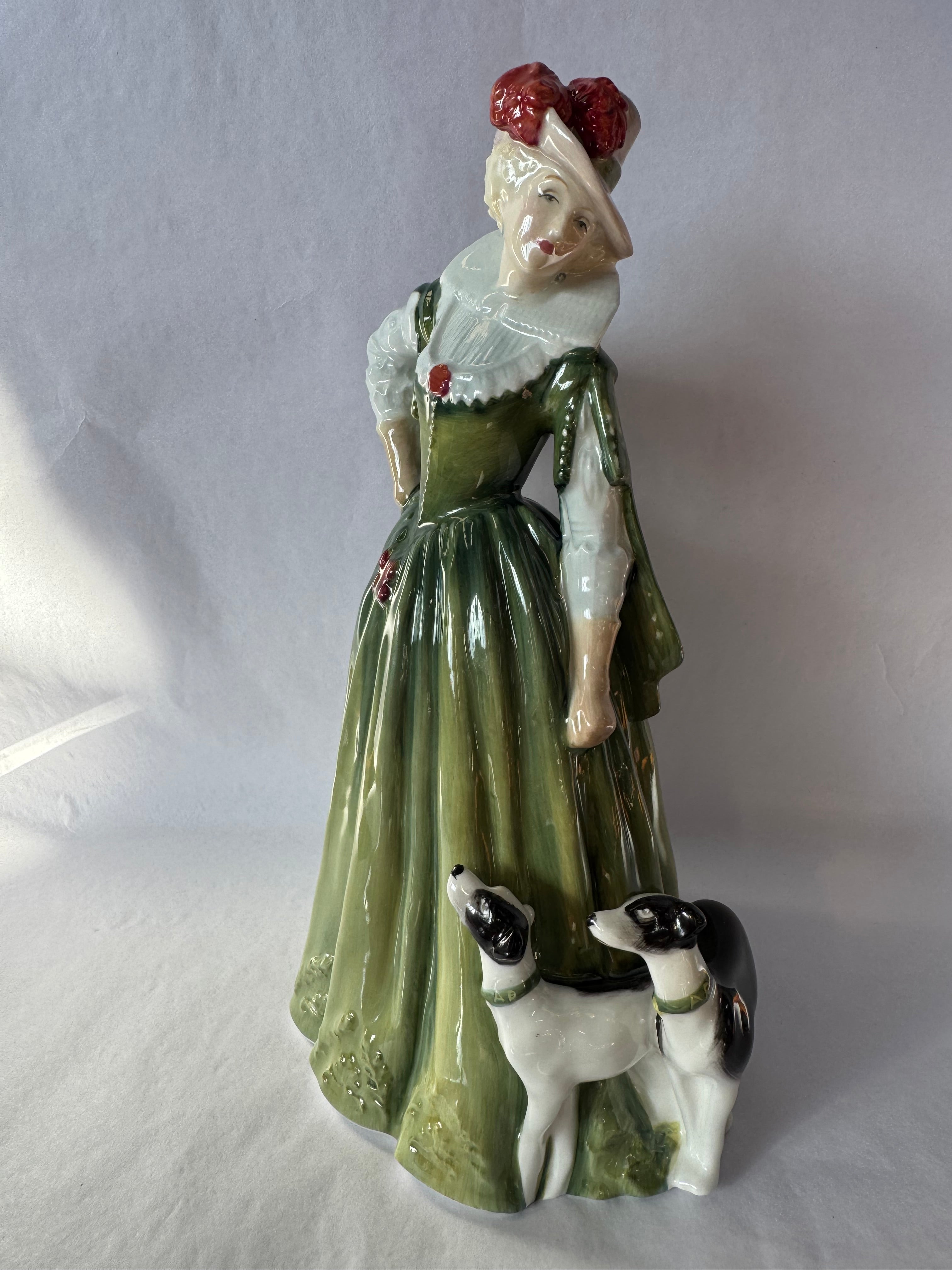 Vintage Royal Doulton Figurine -  Royal Doulton "Anne of Denmark" HN4266