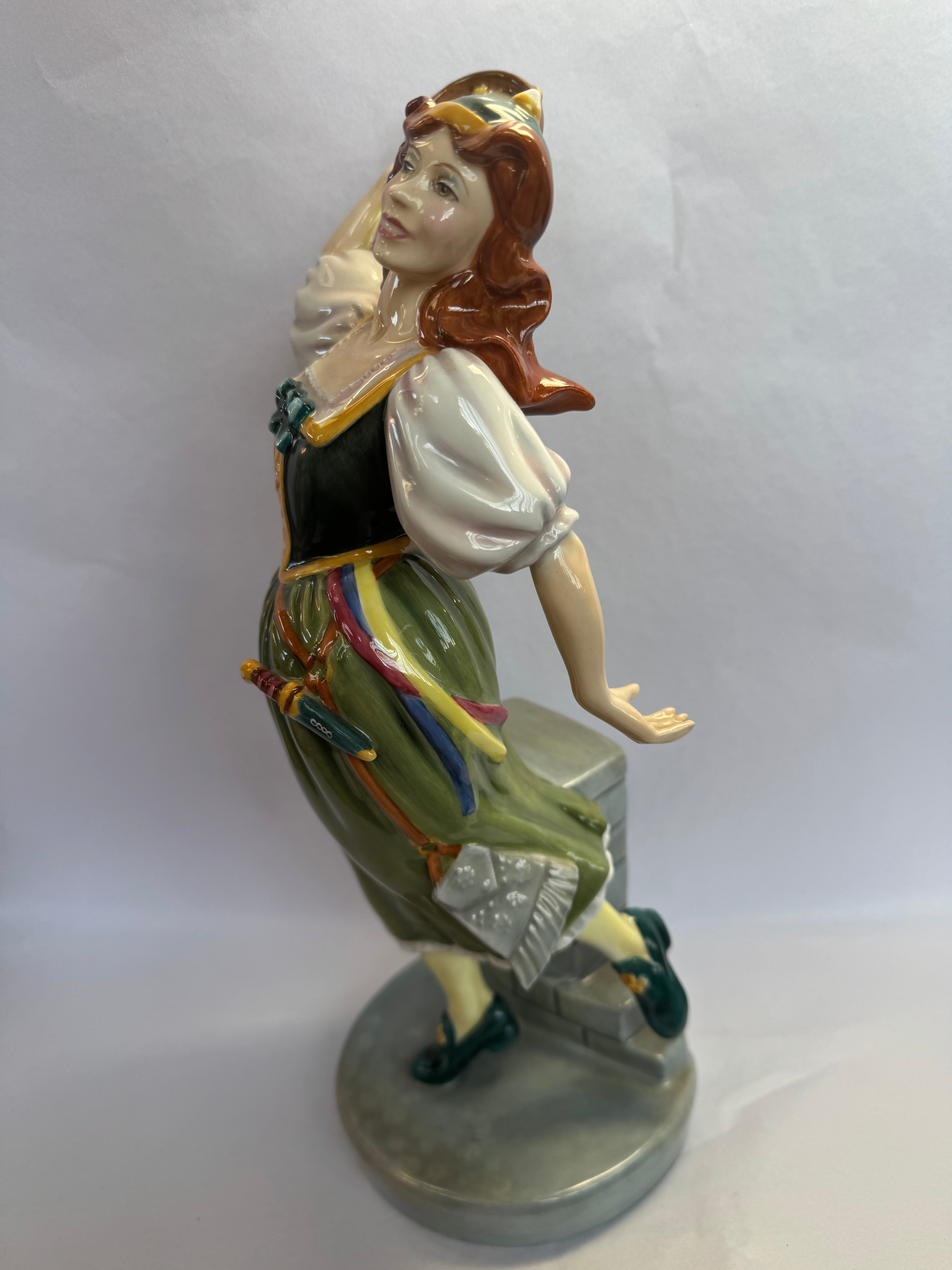 Royal Doulton Elsie Maynard HN2902