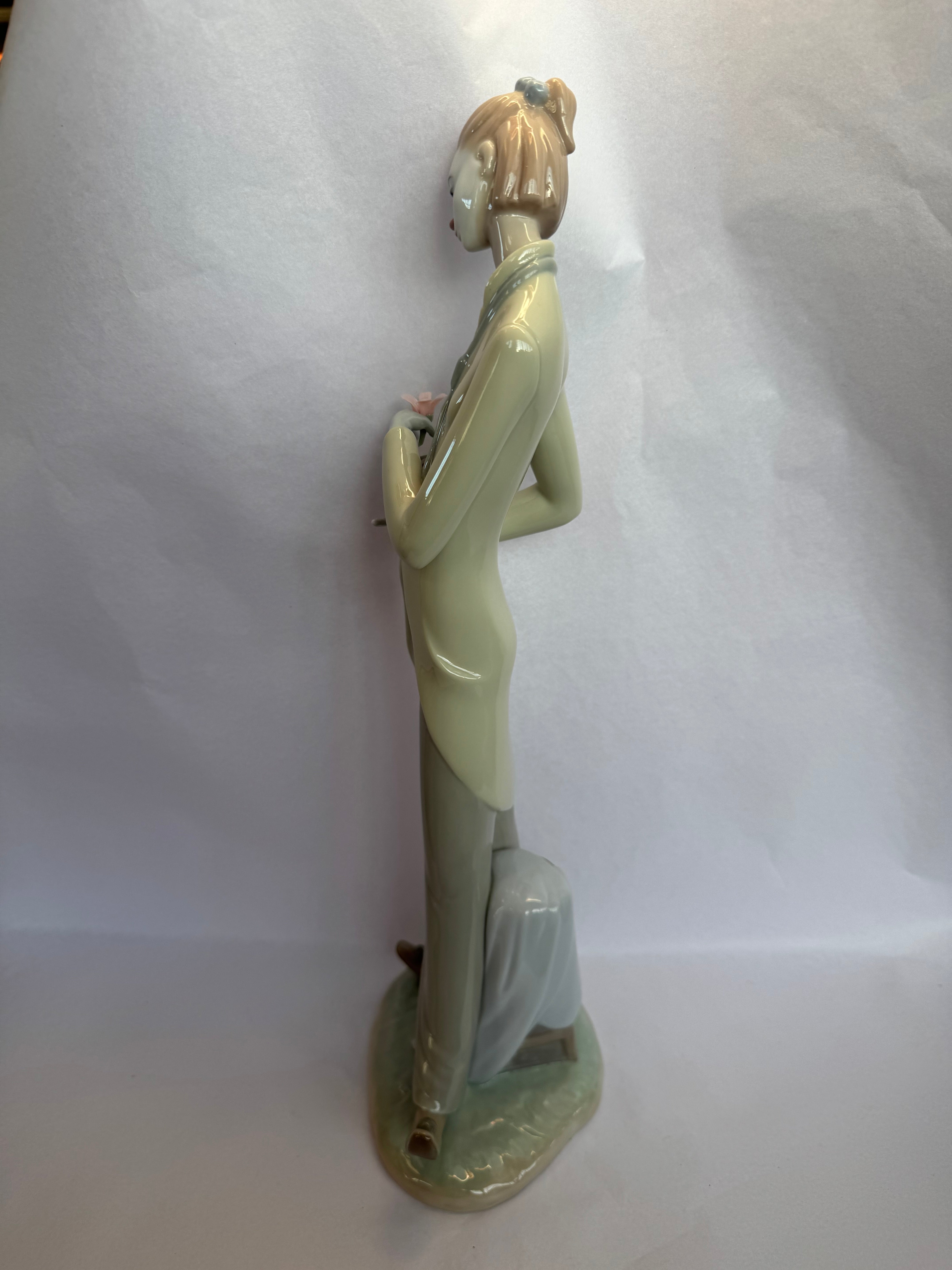 Lladro Romantic Clown 8055