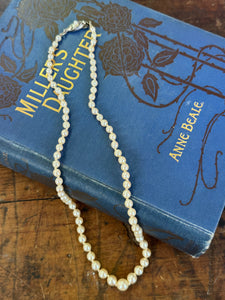 Fresh Water Pearls knotted 28cm Length Off White