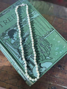 Fresh Water Pearls knotted 21cm Length Off White