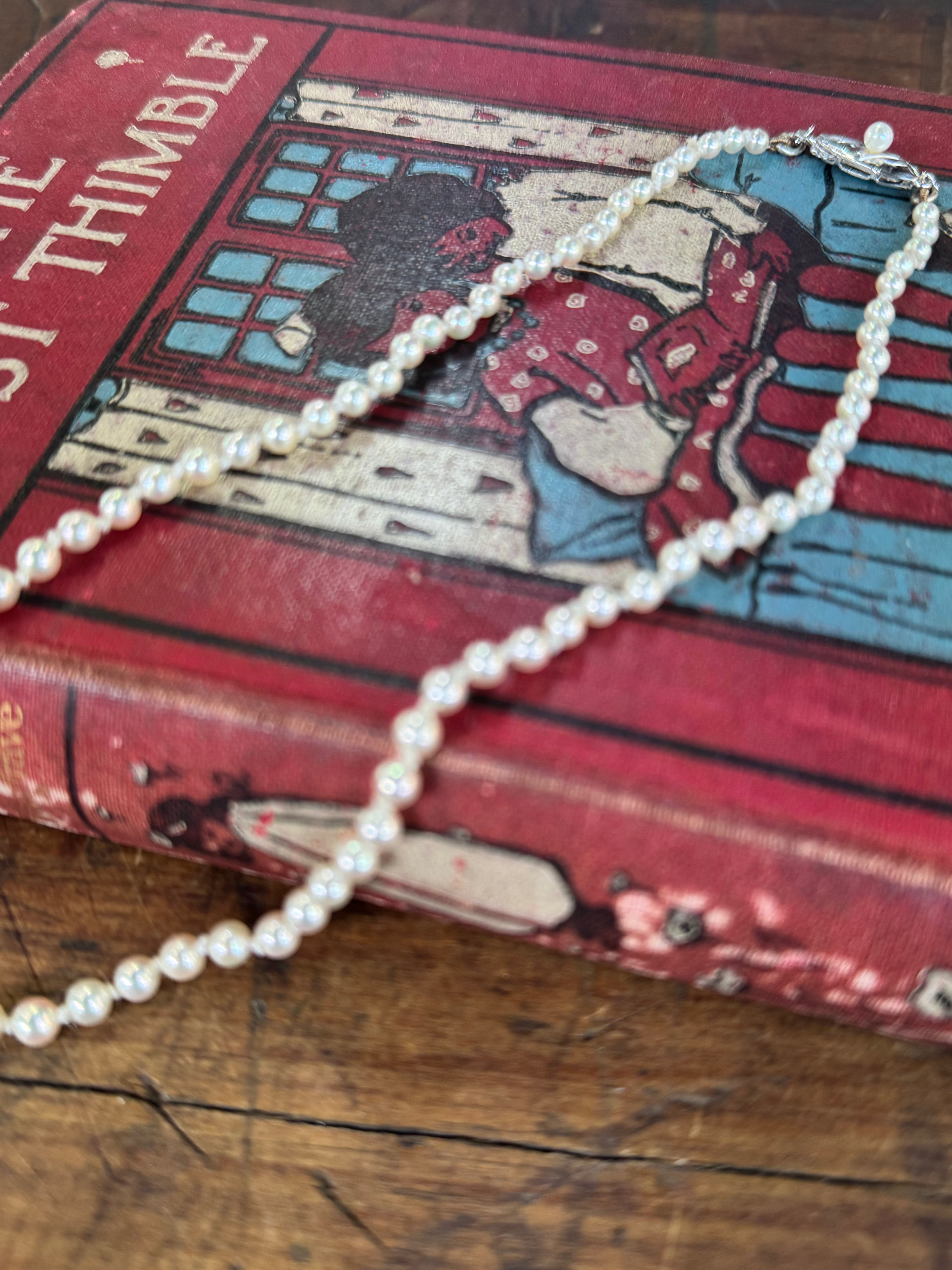 Fresh Water Pearls knotted 27cm Length Off White