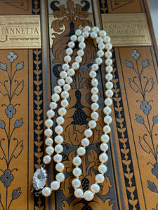 Elegant Pearl Necklace – 53cm Length with White Gold Clasp