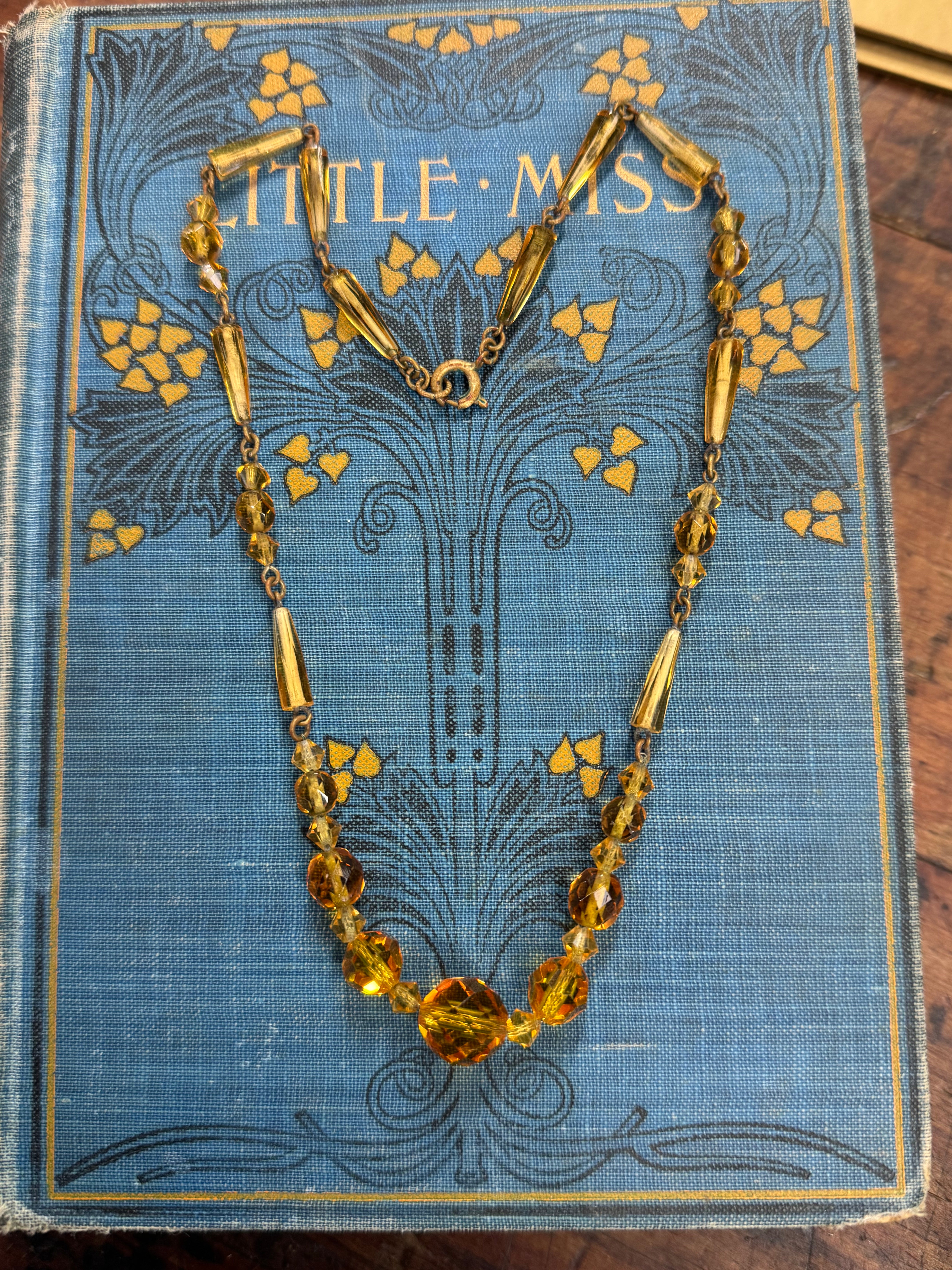 Sweet 1960's Amber Glass Necklace