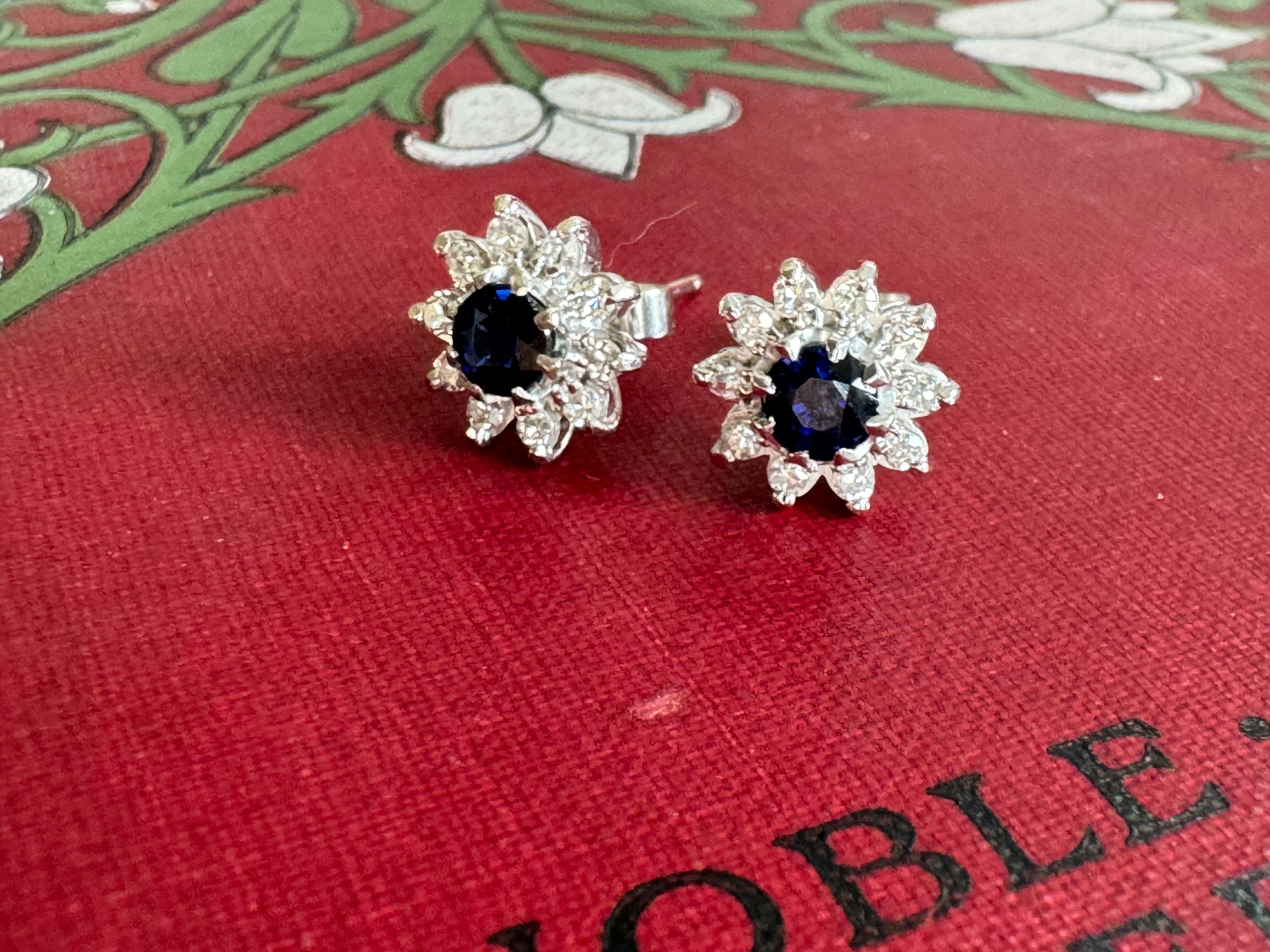 Exquisite 18ct White Gold Sapphire & Diamond Cluster Earrings