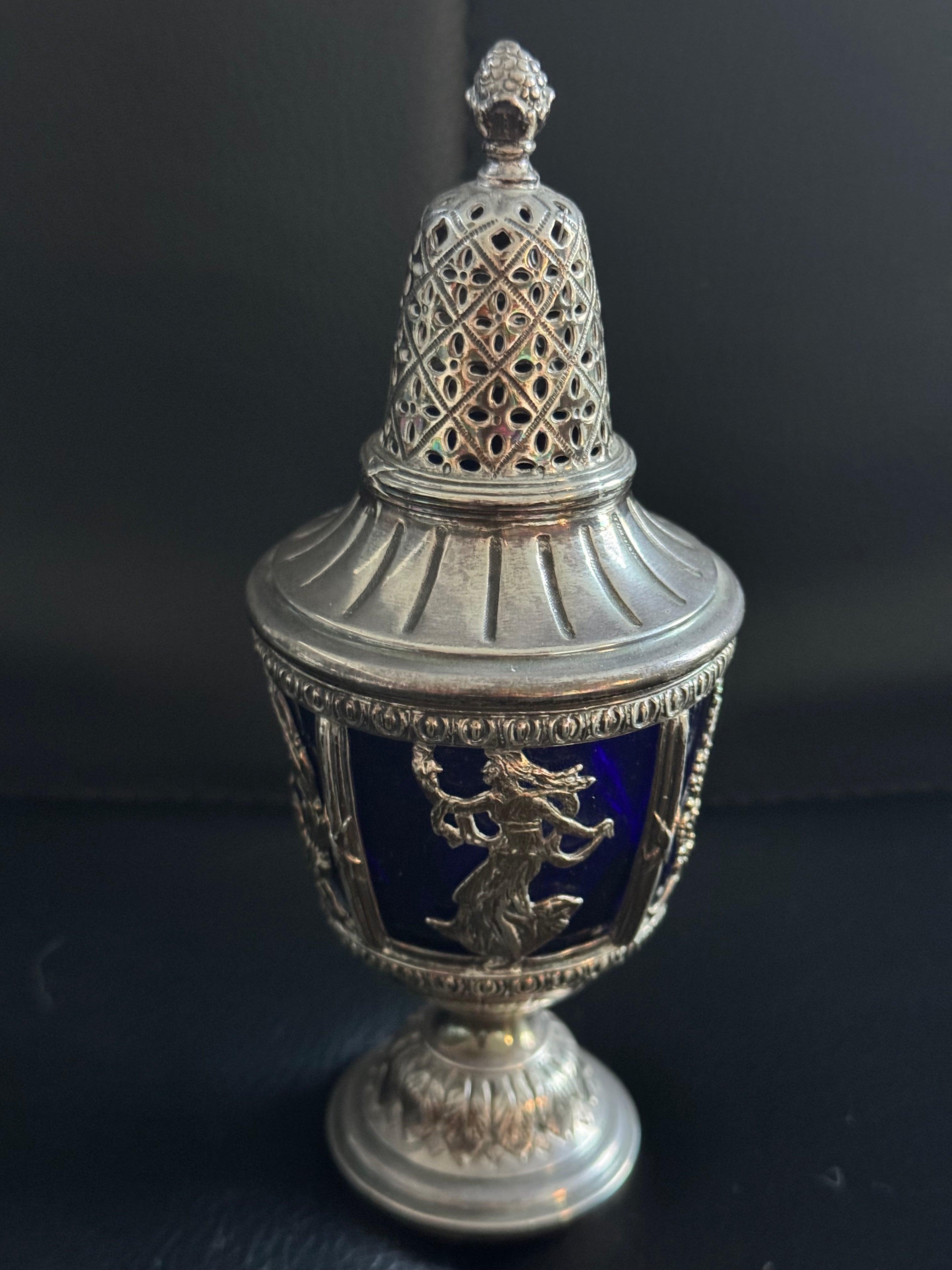 Stunning Sugar Caster c1906 London Import Mark