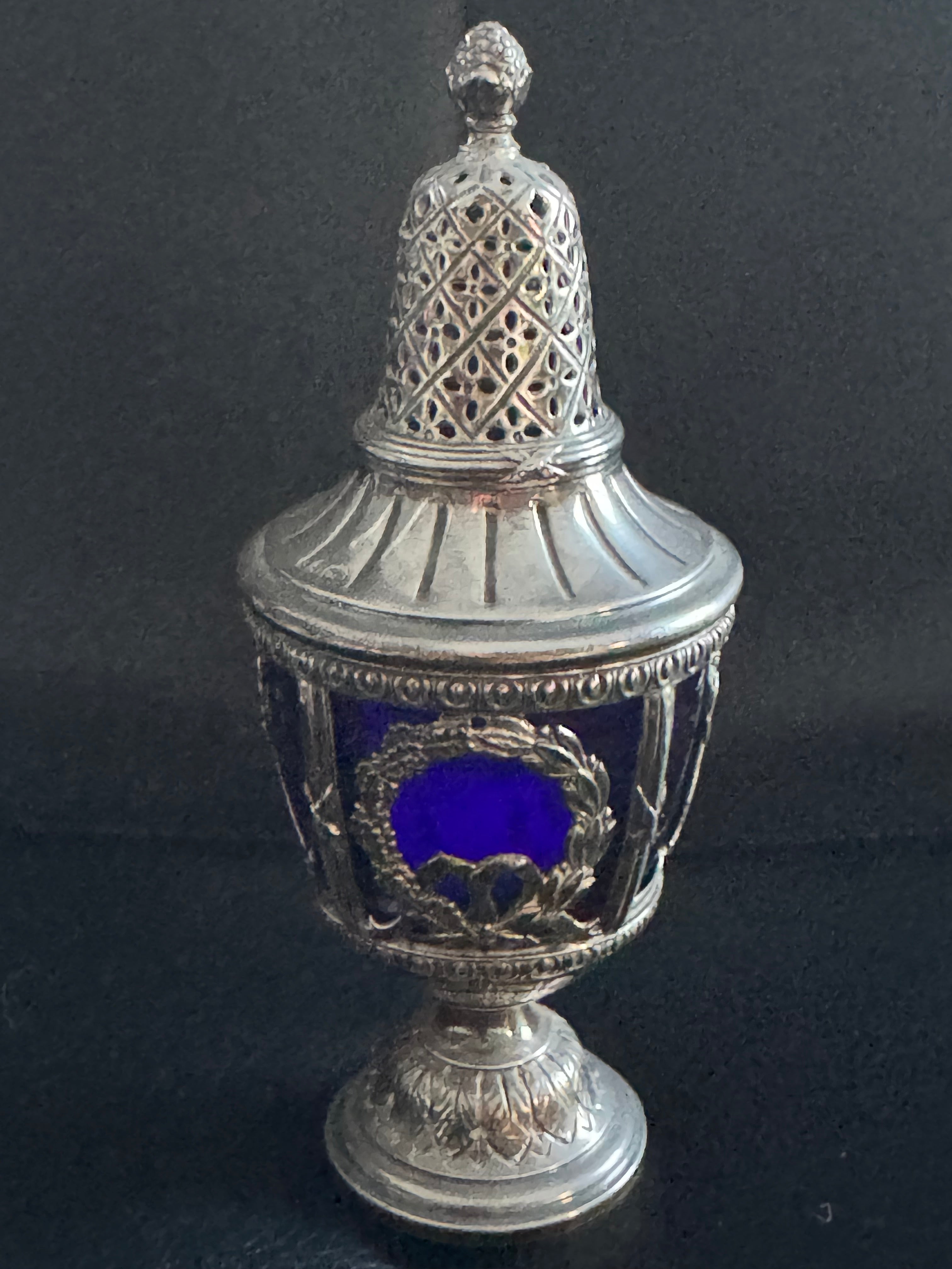 Stunning Sugar Caster c1906 London Import Mark