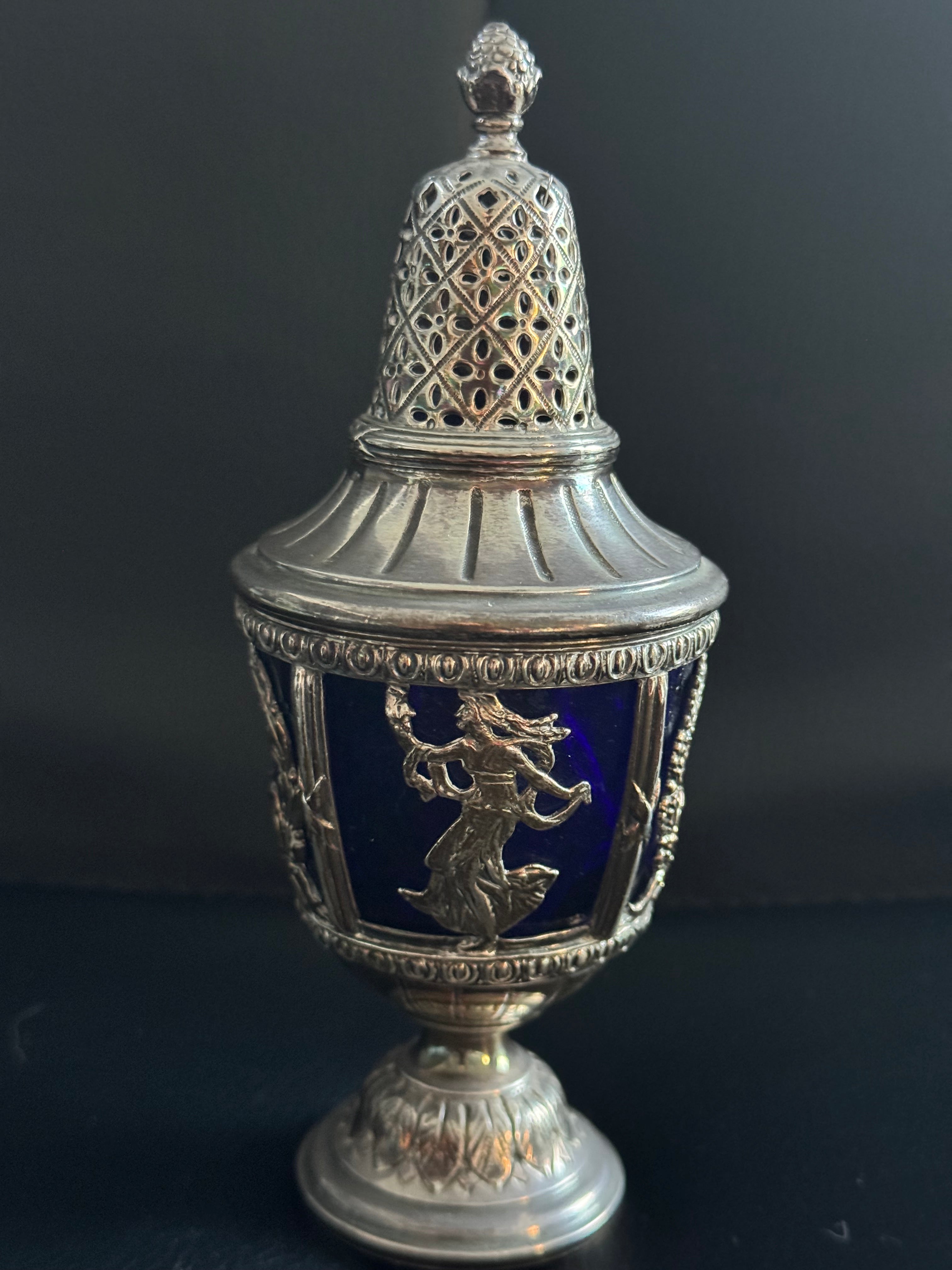 Stunning Sugar Caster c1906 London Import Mark