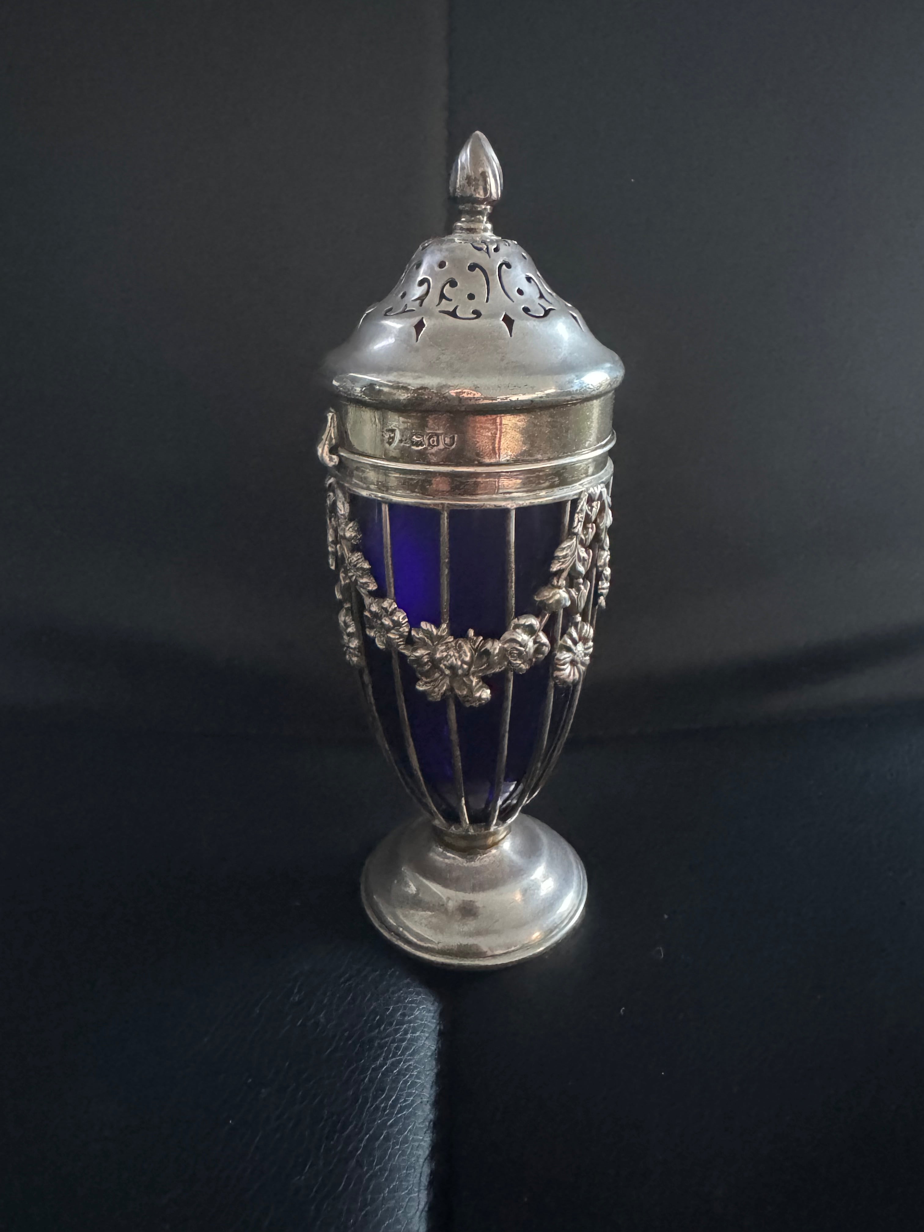 Haseler Brothers & Noble Haseler London 1899 Sugar Caster