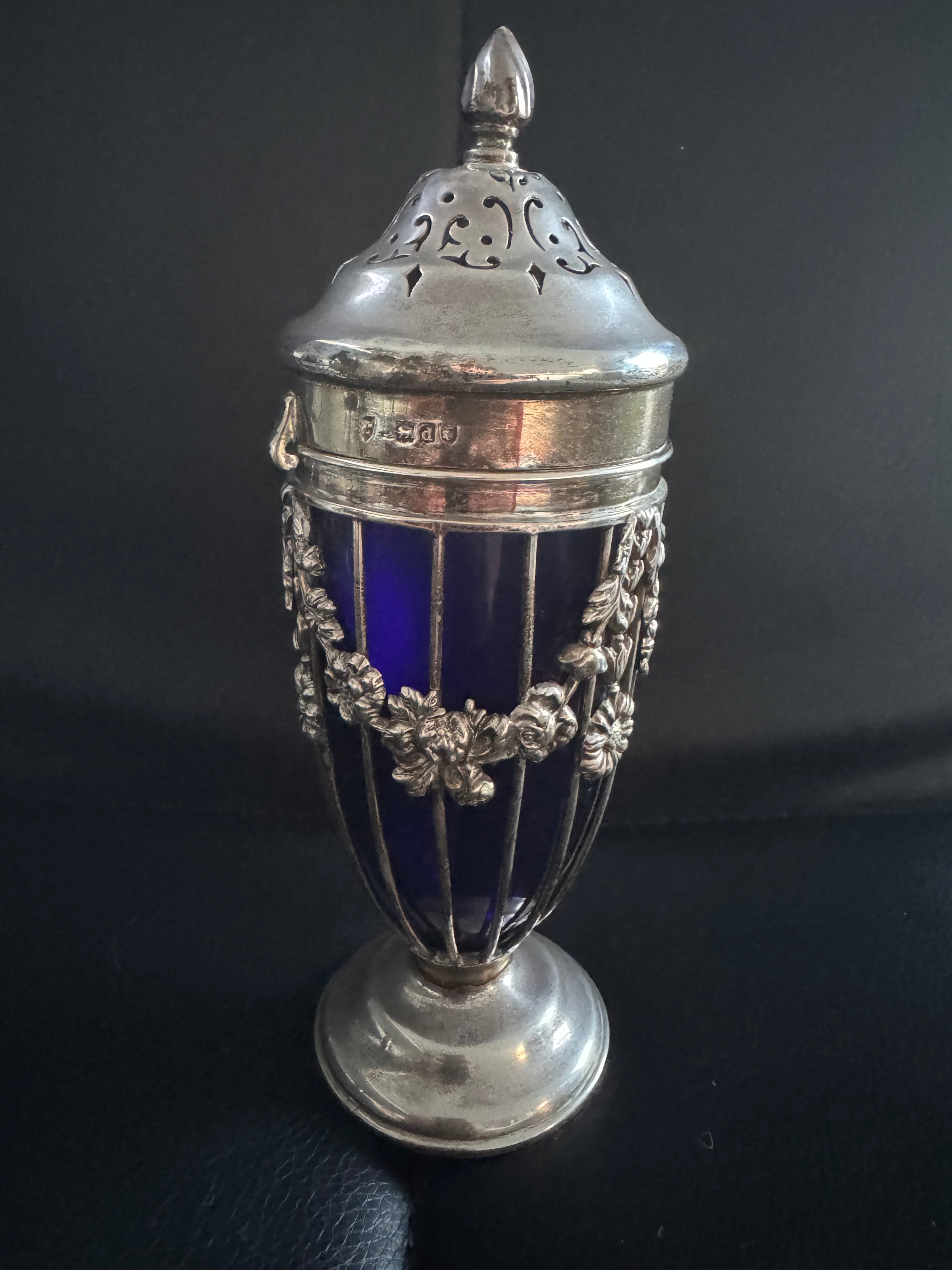 Haseler Brothers & Noble Haseler London 1899 Sugar Caster