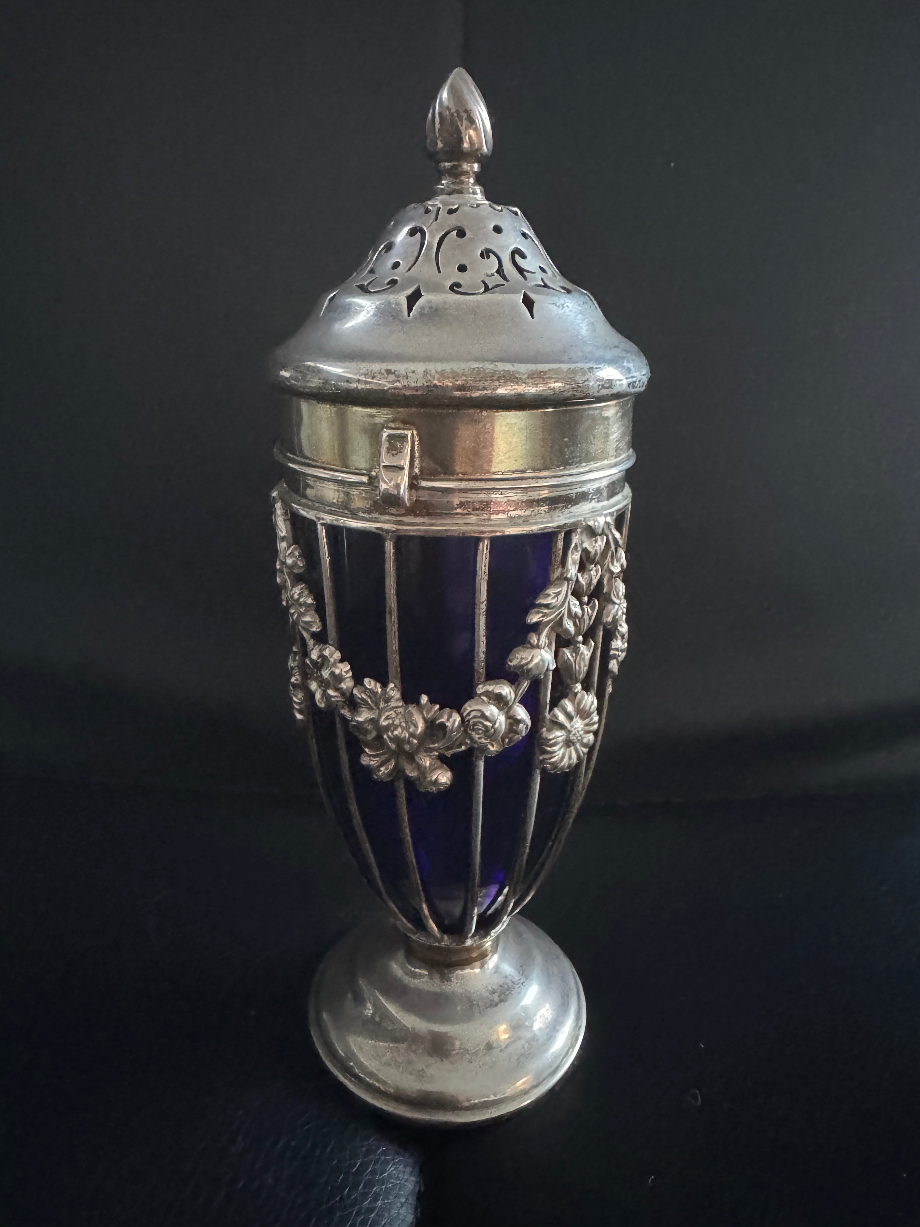 Haseler Brothers & Noble Haseler London 1899 Sugar Caster