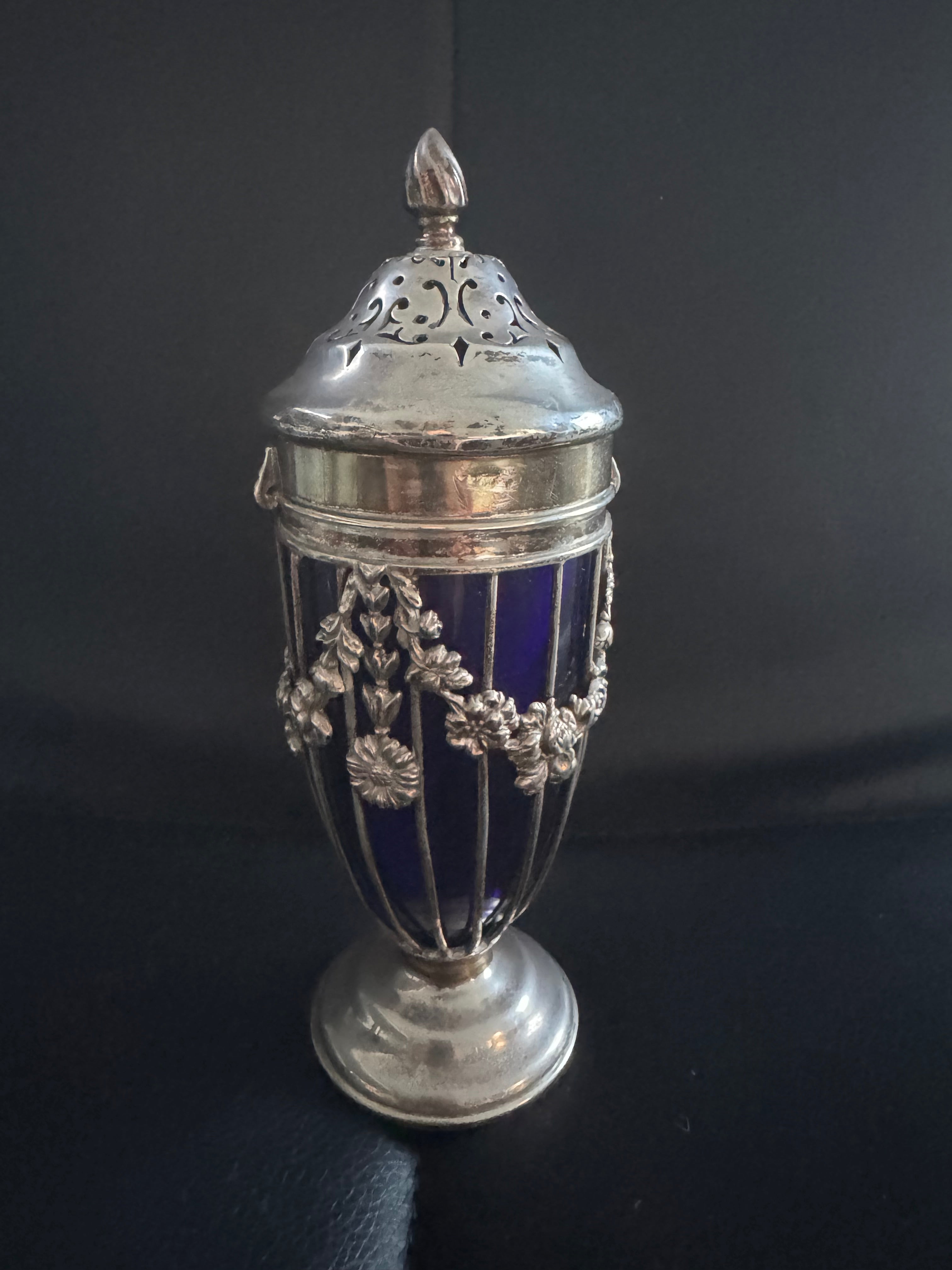 Haseler Brothers & Noble Haseler London 1899 Sugar Caster