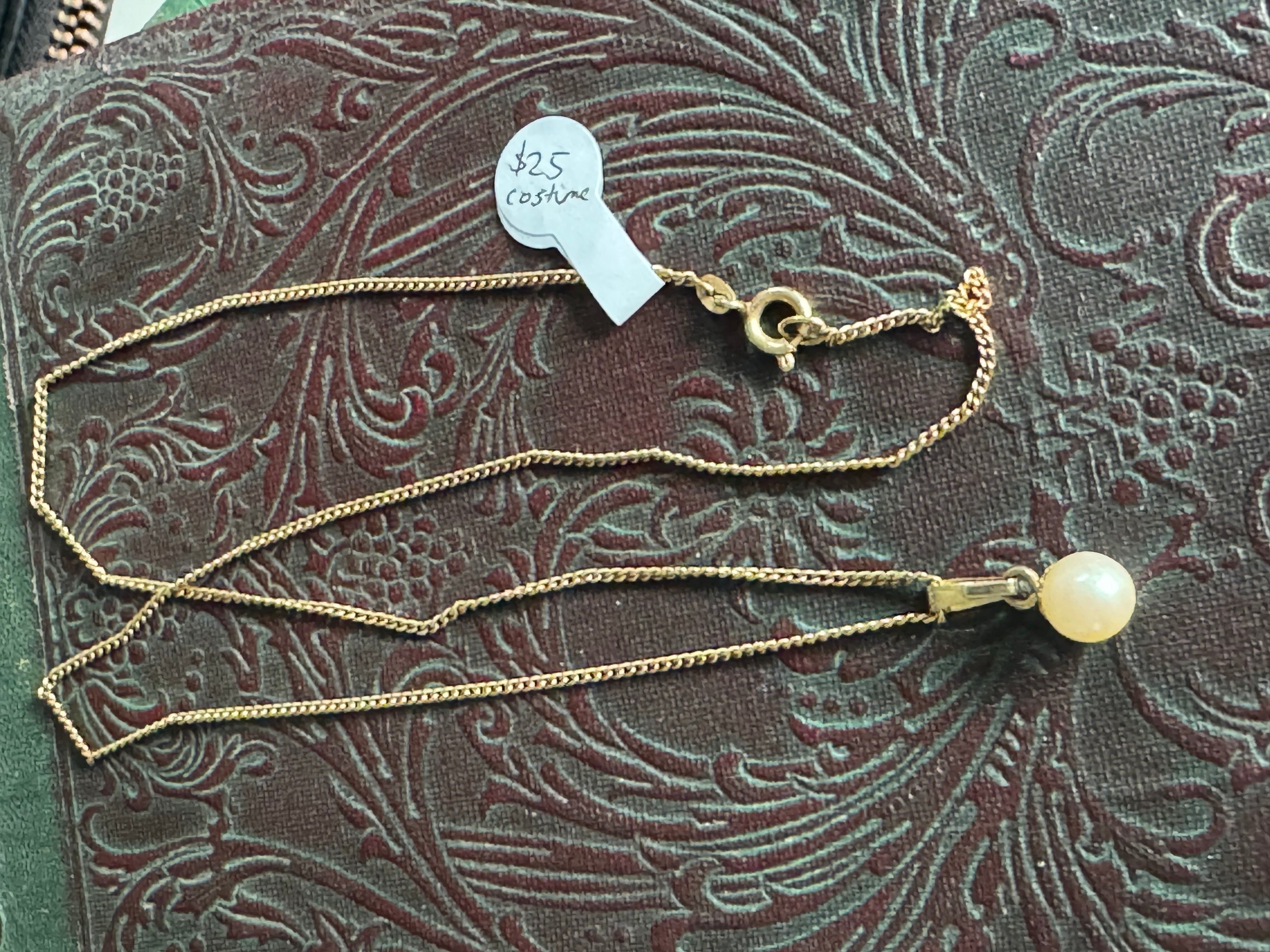 Quality Gold Plated Chain & Pearl Pendant