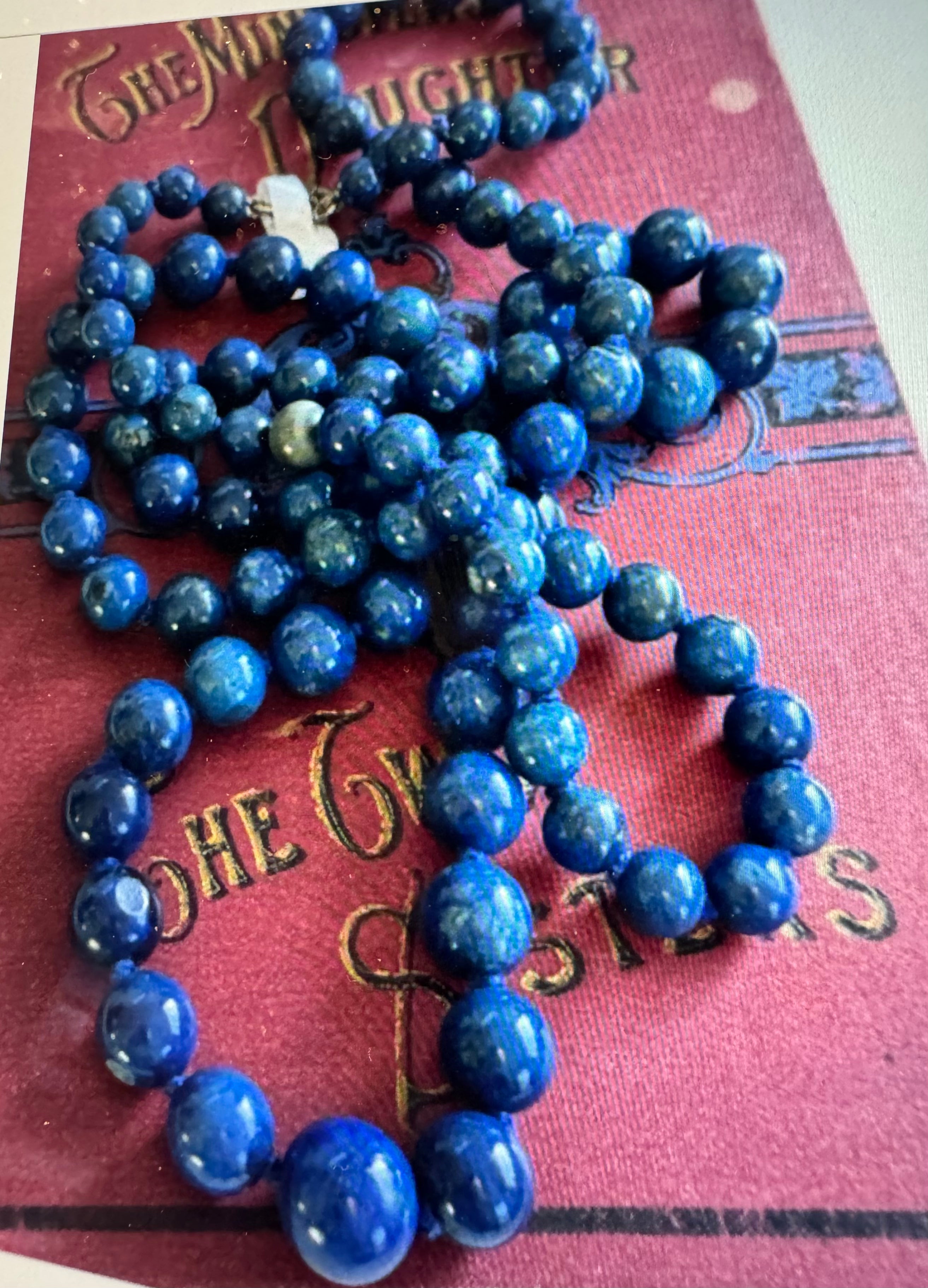 Stunning Lapis Lazuli Necklace – Timeless & Elegant