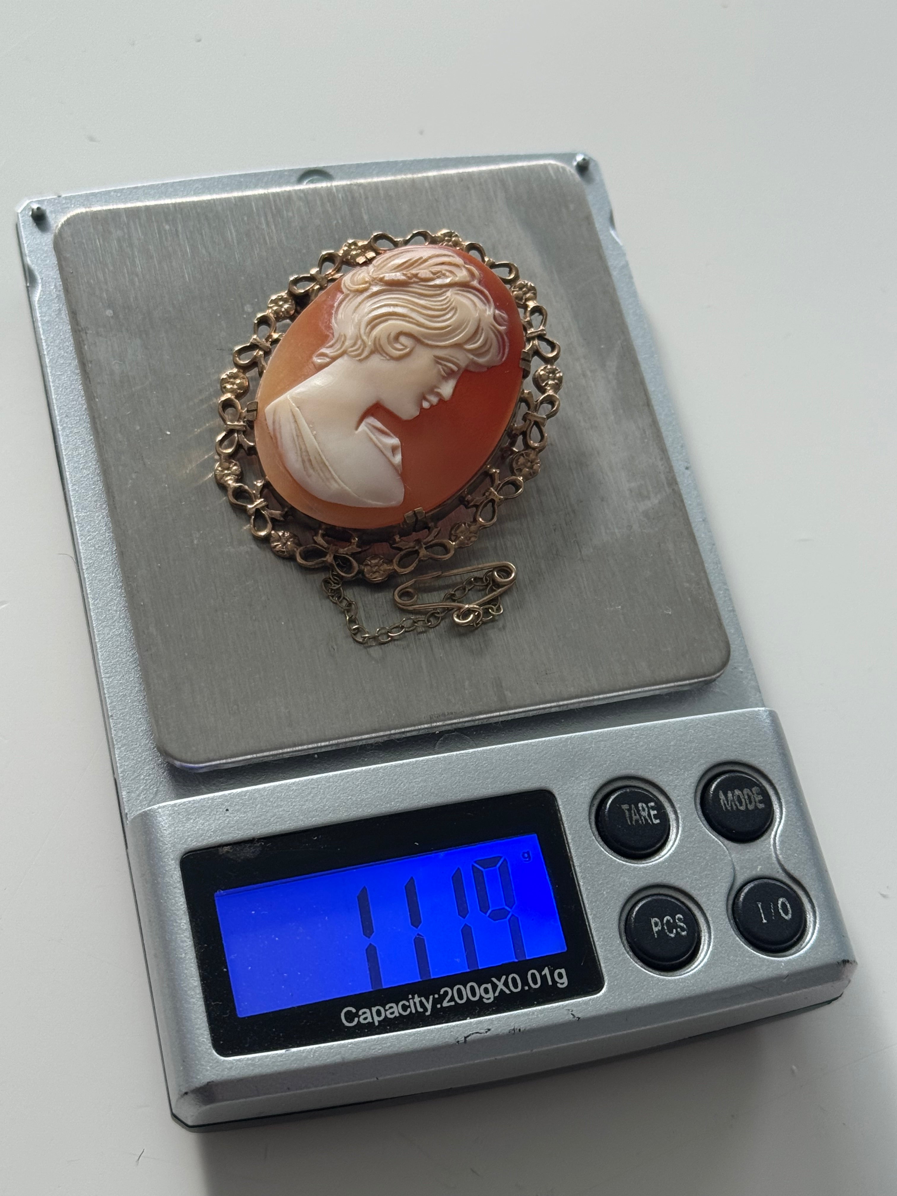 Antique 9ct Rose Gold Cameo TW 11.19g