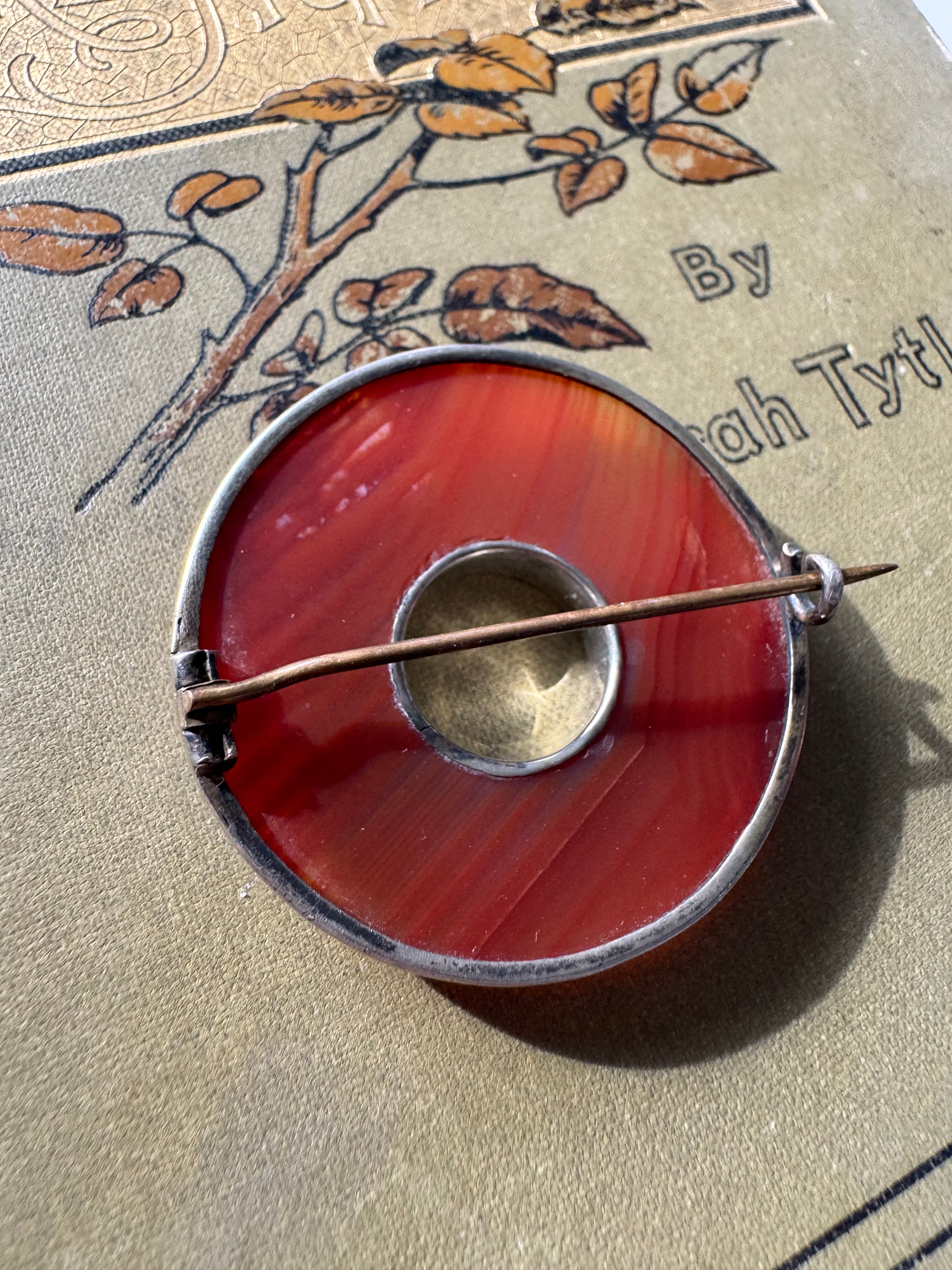 Sterling Silver Agate Brooch