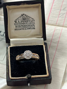 Stunning 18ct Yellow Gold Diamond Ring – Sparkling Elegance